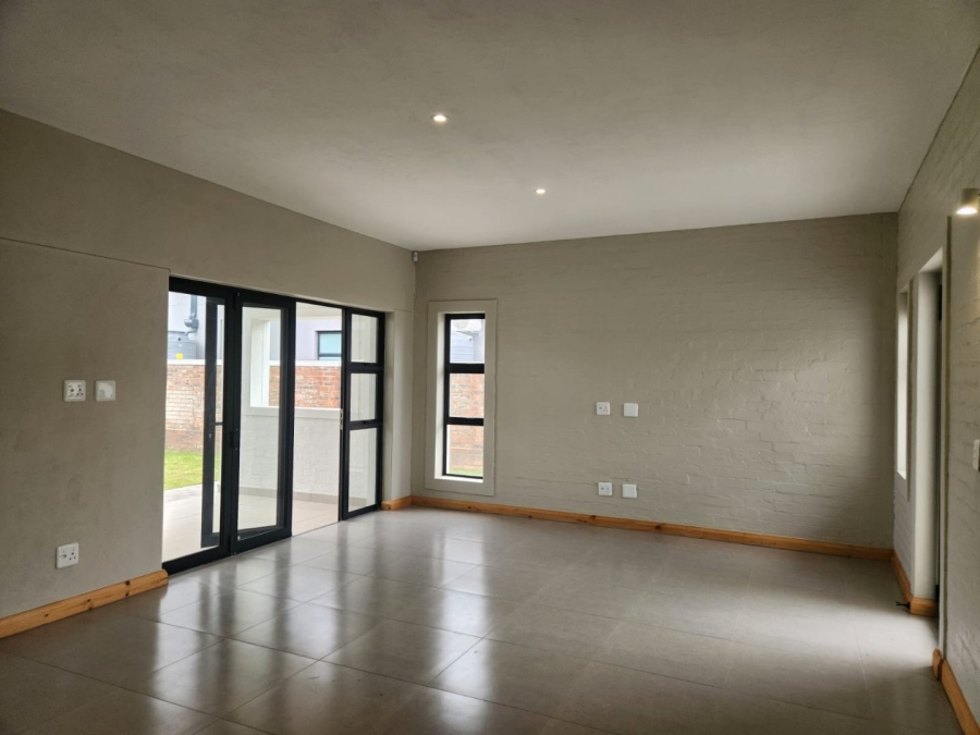 3 Bedroom Property for Sale in King George Park Western Cape